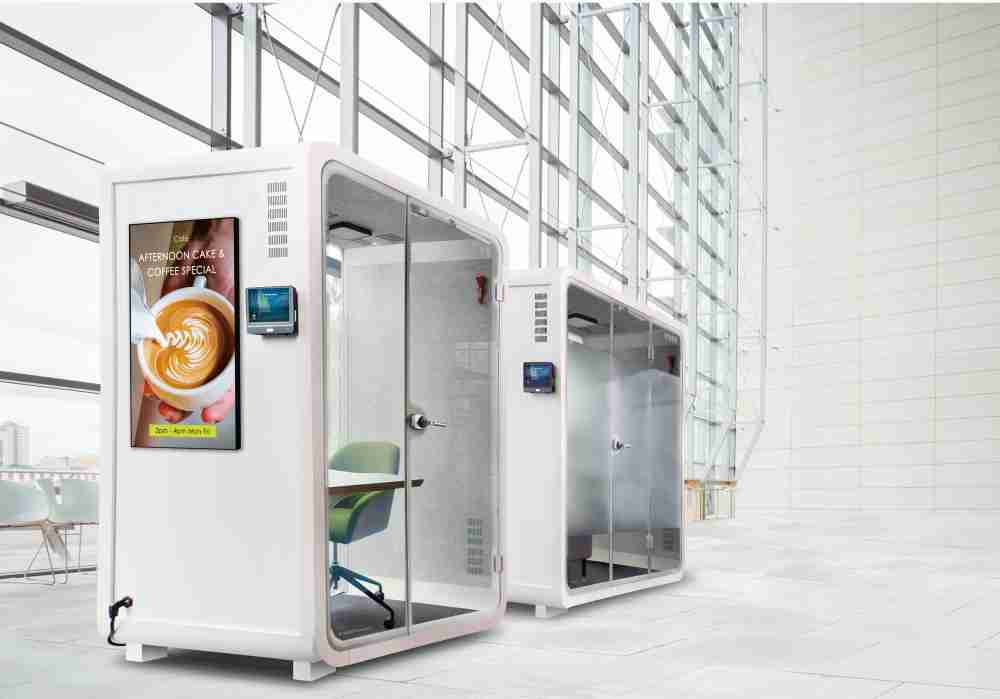 尊龙z6子公司达擎之智慧行动办公舱，，，采用PDLC智能调光玻璃设计，，透过通电与断电的电流切换，，，呈现透明与雾面效果，，具节能降耗特性并兼顾隐私，，确保信息安全