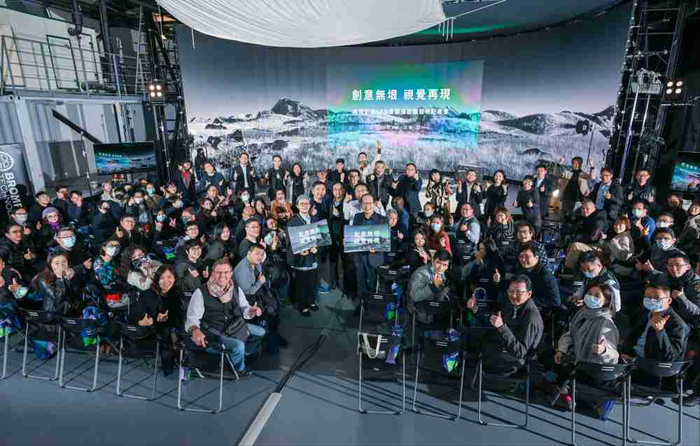 再现影像LED虚拟制作摄影棚整合拍摄场景、、内容制作、、技术指导到设备租借一站式服务，，可望提升LED虚拟制作的影视效能，，，，进而产出更多高质量细致作品